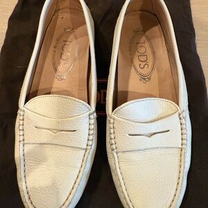 Tod's Gommino Driving Leather Loafers